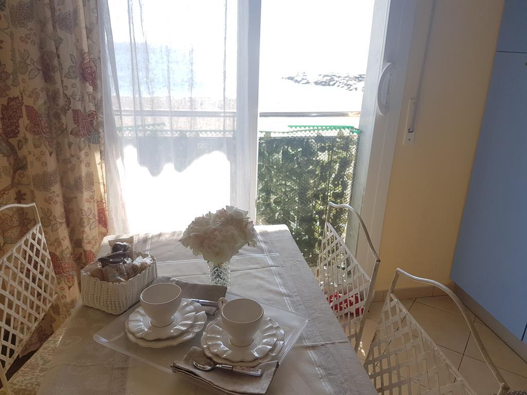 La Casa Di Pepe Apartment Pietra Ligure Exterior foto